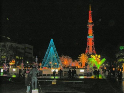 札幌大通り公園とテレビ塔